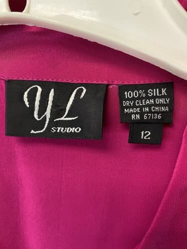 Vintage YL Studio 100% silk Pink Size 12 gold buttons With Cuffs - Thumbnail 6