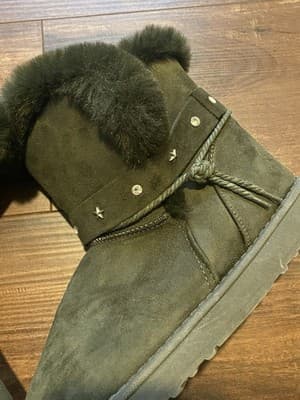 One O One Olive Green Faux Fur Lined Boots Size 7 - Thumbnail 2