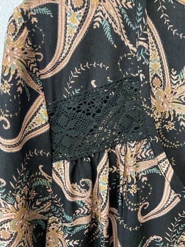 Charlotte Russe Women's Blue Multi Floral Boho Bell Sleeve Dress Size L - Thumbnail 3