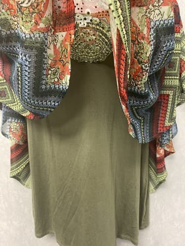 Westport Green/Red Multi Cape Top Size Large - Thumbnail 5