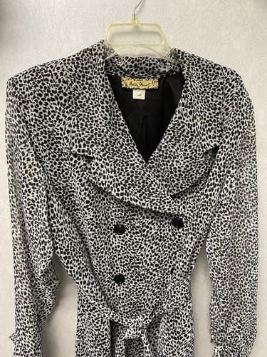 Ashley Stewart Black/White Animal Print Jacket With Belt Sheer Sleeves Size 16 - Thumbnail 2