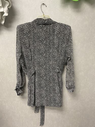 Ashley Stewart Black/White Animal Print Jacket With Belt Sheer Sleeves Size 16 - Thumbnail 7
