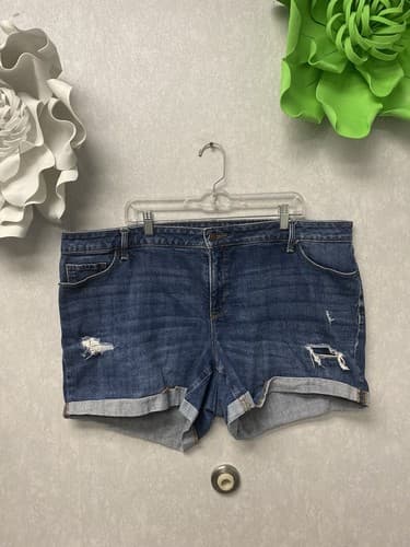 Old Navy Size 22 High-Rise O.G. Straight Secret-Smooth Pockets Roll Cuff Shorts - Image 1