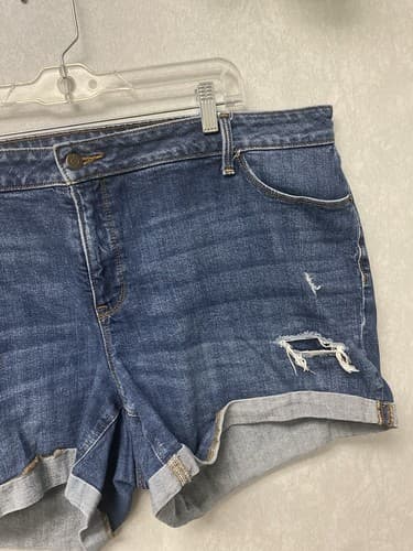 Old Navy Size 22 High-Rise O.G. Straight Secret-Smooth Pockets Roll Cuff Shorts - Thumbnail 3