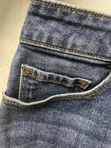 Old Navy Size 22 High-Rise O.G. Straight Secret-Smooth Pockets Roll Cuff Shorts - Thumbnail 6