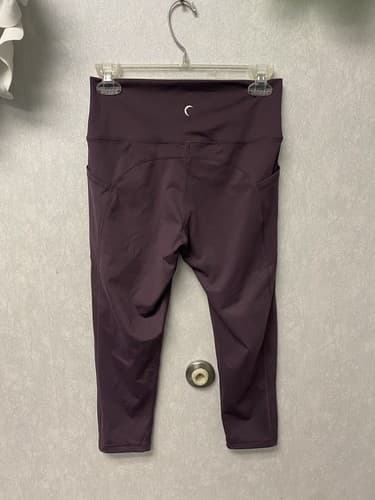 Zyia Active Brilliant Pocket High Rise Crop Capri Leggings Wine Plum Size 8-10 - Thumbnail 5