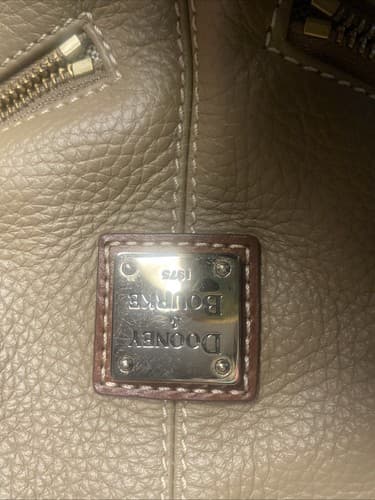 Dooney and Bourke shoulder bag. Tan Pebble Leather With Dark Leather Straps. - Thumbnail 4