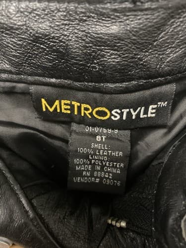 MetroStyle Women's Black Leather Pants Size 8T - Thumbnail 6