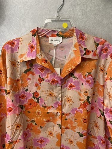 Love Harmony Blouse Floral Button Down Women Size Large NWT - Thumbnail 2