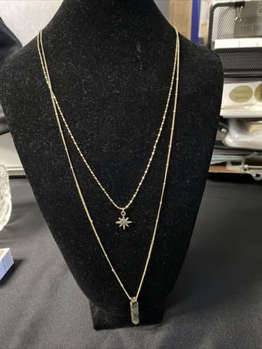 Vintage Elizabeth and James Pendant Necklace - Thumbnail 2