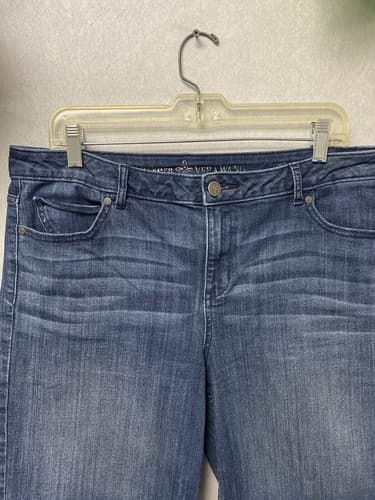 Simply Vera Vera Wang Denim Short Size 12 Mid Rise Stretch Women's - Thumbnail 2