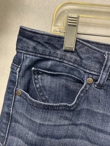 Simply Vera Vera Wang Denim Short Size 12 Mid Rise Stretch Women's - Thumbnail 3