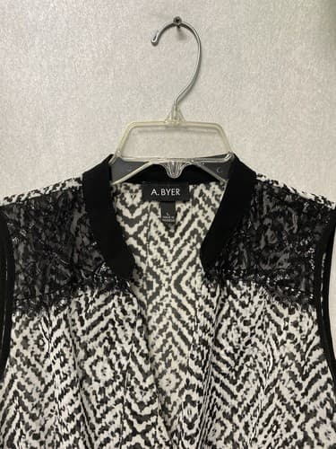 A. Byer Black And White Sleeveless Blouse Size Large - Thumbnail 3
