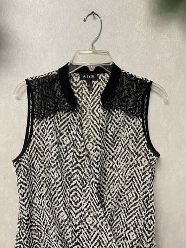 A. Byer Black And White Sleeveless Blouse Size Large - Thumbnail 2