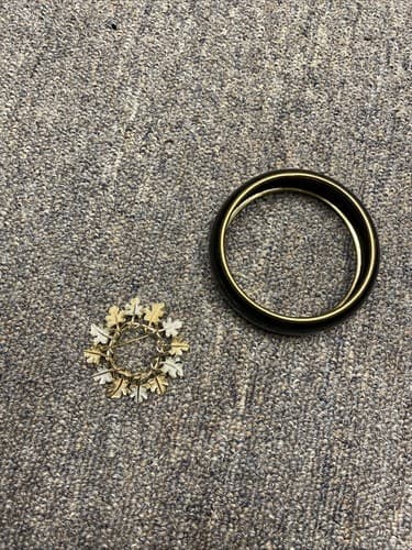 Vintage Sarah Coventry 1960s silver and gold tone leaf wreath brooch - Thumbnail 4