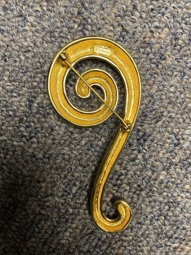 Vintage Monet Swirl Design Abstract Brooch Pin Gold Tone Metal Shiny Signed - Thumbnail 4