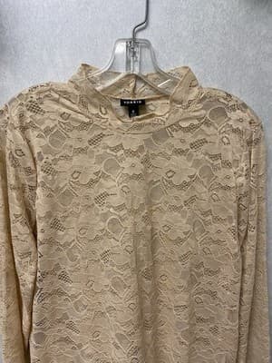 Torrid Bone Lace Blouse Size (0) M-L - Thumbnail 2