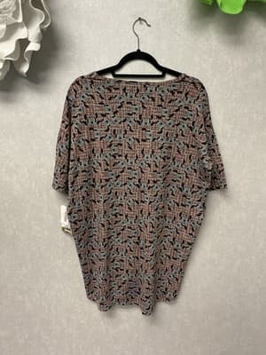 LuLaRoe Irma Grey/Red Disney - Minnie Highlow Top Size Small - Thumbnail 8