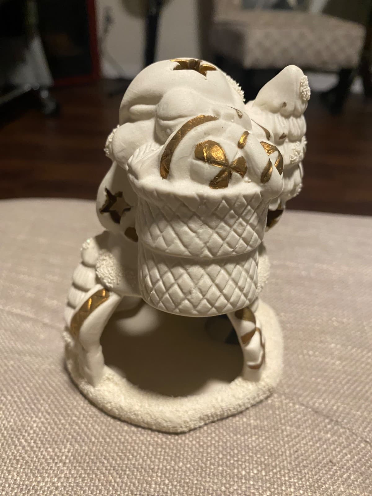 Santa Claus Tea Light Candle Holder Christmas White & Gold - Thumbnail 3
