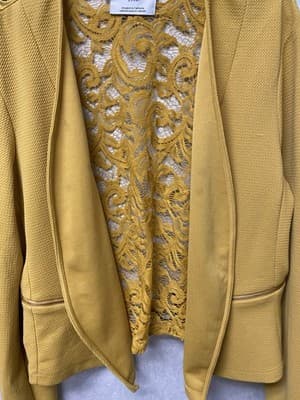 C’est Toi Yellow Lace Back Blazer Size 2XL Fits Like 1xL - Thumbnail 3