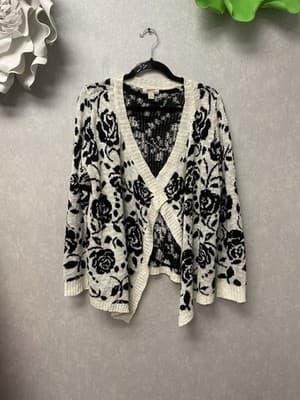 Arizona Jean Co Black/White Sweater Size 1X - Image 1