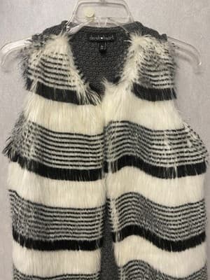 Derek Hart Black/White Knitted Faux Fur Vest Size Large-Miller - Thumbnail 2