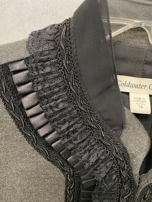 Coldwater Creek Grey/Black Blazer With embroidery Size 16 - Thumbnail 4
