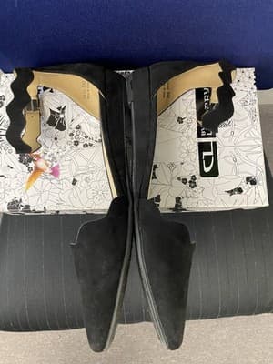 Chinese Laundry Black Microsuede Flats Size 9 - Thumbnail 4