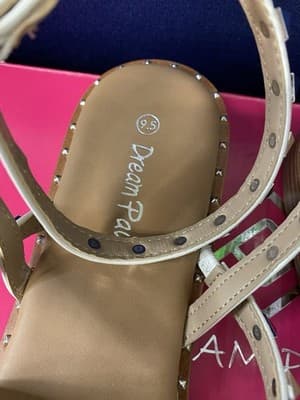 Dream Paris White/Silver Sandals Size 9.5 - Thumbnail 2