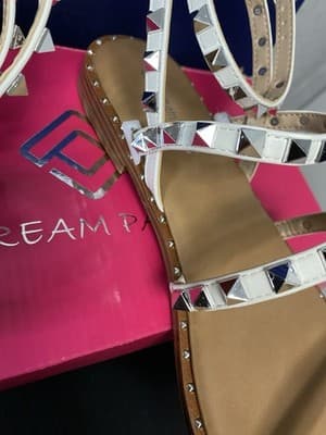 Dream Paris White/Silver Sandals Size 9.5 - Thumbnail 4