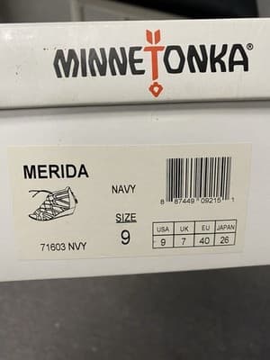 Minnetonka Navy Sandals Size 9 - Thumbnail 8