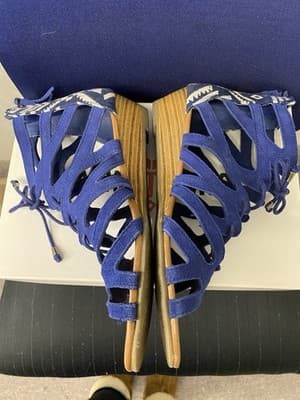 Minnetonka Navy Sandals Size 9 - Thumbnail 4