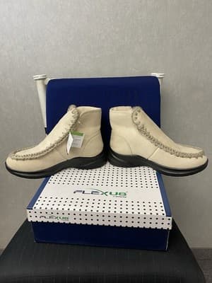 Flexus-Spring Step Beige Microsuede Boots Size 9.5/10 - Image 1