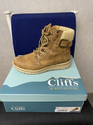 White Mountain Tan Sweater Boots Size 9.5 - Thumbnail 2