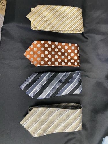 Perry Ellis Portfolio 100% Silk Lot of 4 men's ties - Image 1