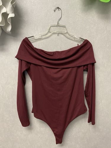 AFRM Bodysuit Burgundy Off Shoulder Ribbed Long Sleeve Size XL - Thumbnail 2