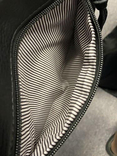 Black And Gold Multi Pocket Crossbody Bag With Adjustable Strap - Thumbnail 8