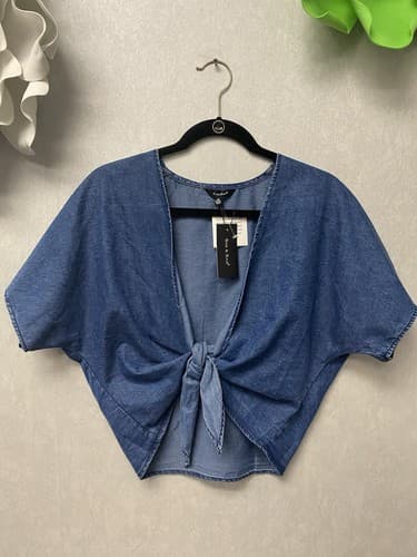 Sim & Sam Cropped Short Sleeve Tie up Top blue -NWT- Size M - Image 1