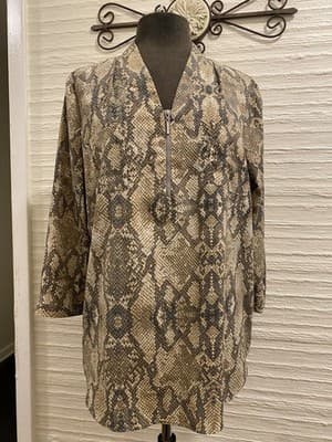 Jaclyn Smith Snakeskin Print Tunic Blouse Size Large - Image 1