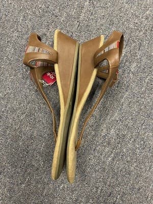 DexFlex Comfort Women's size 9 Multi Colored Striped Thong Heeled Sandal (L1) - Thumbnail 3