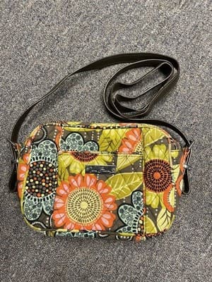 ❤️ VERA BRADLEY Flower Shower Frannie Crossbody Floral Bag Faux Leather Strap - Image 1