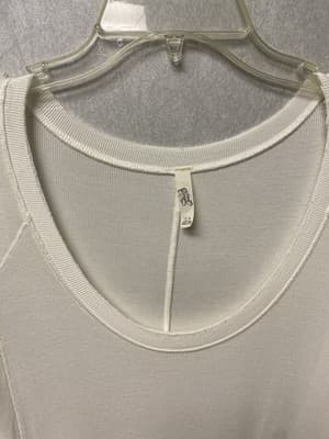 FREE PEOPLE Knit Hi-Low Top White Flowy Boho Oversized Textured Shirt Sz Small - Thumbnail 2