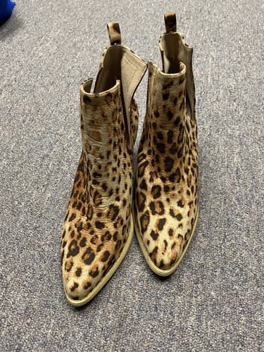 Arider Girl Animal Print V-Cut Booties Womens Size 8 - Thumbnail 3