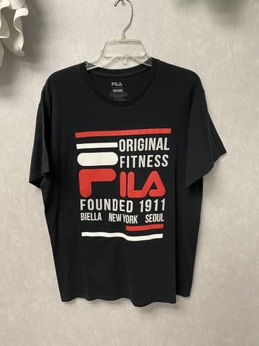 Fila graphic short sleeve tee shirt Black/Red mens size Large sport athletic - Image 1