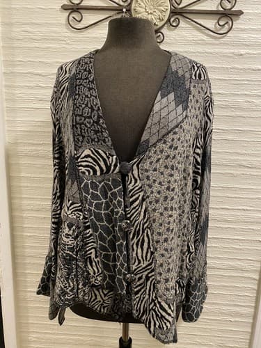 Coldwater Creek Gray multi Sweater Size M - Image 1