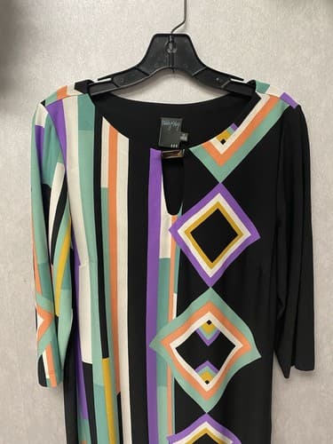 Gabby Skye Black And Green geometric print size 12 Dress - Thumbnail 2