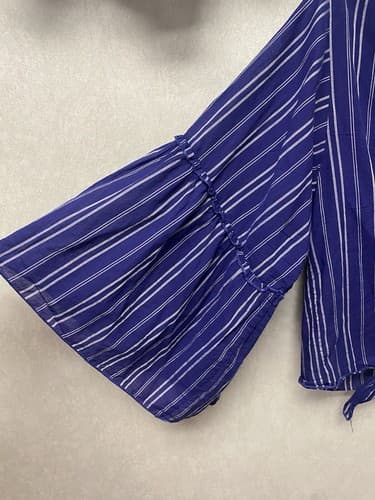 Lavender Field Blouse Blue Striped V-Neck Bell Sleeve Cropped Boho Size Small - Thumbnail 4