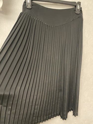 Liz Claiborne Black Pleated Skirt Size 4p - Thumbnail 3