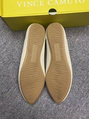 Vince Camuto Femils Bone washable knit flat shoe Size 9.5 - Thumbnail 4