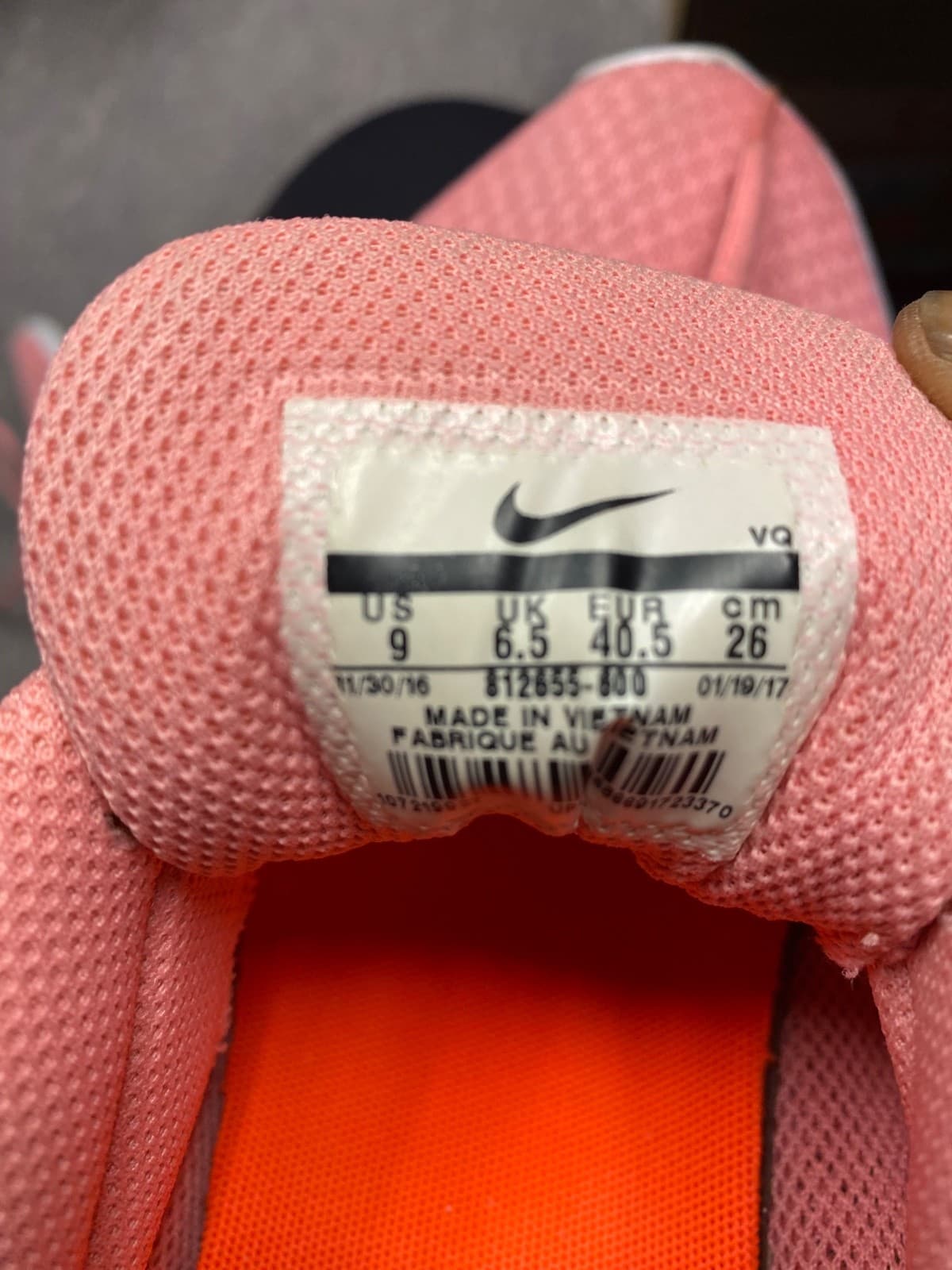 Nike Tanjun Pink lava glow performance running athletic shoe Size 9 - Thumbnail 9